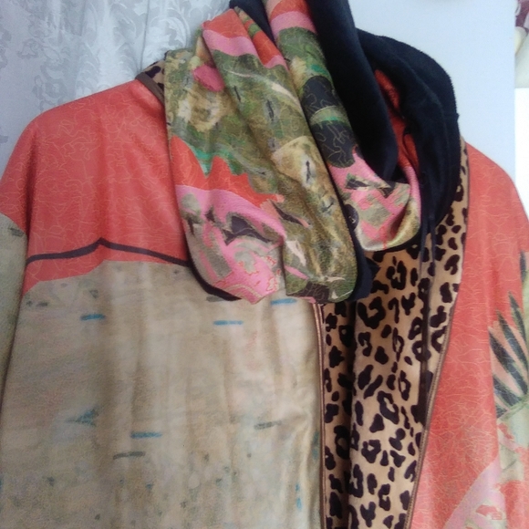 Volt Design Reversible infinity scarf LEOPARD 🐆 - Picture 6 of 7